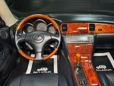 Used 2005 Lexus SC 430 Convertible image 23