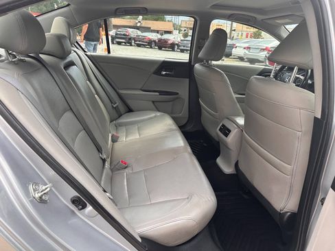 Used 2017 Honda Accord EX-L image 14