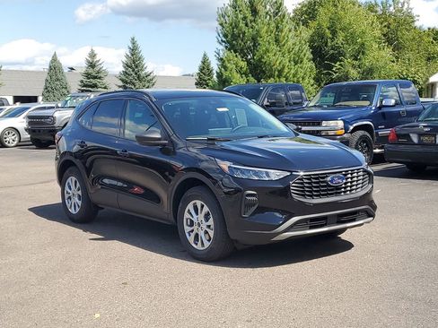 New 2025 Ford Escape Active w/ Active Premium Tech Pack image 3