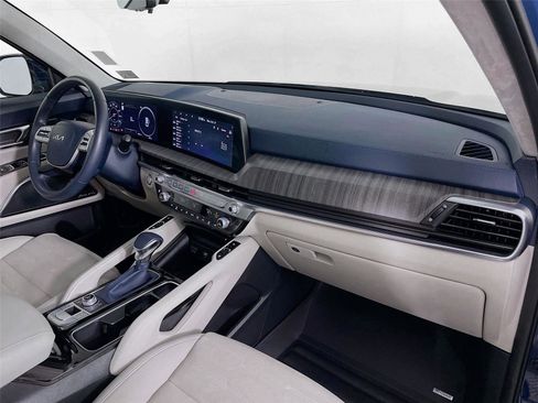 Used 2025 Kia Telluride SX Prestige image 35