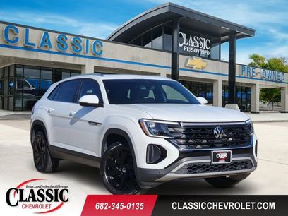 Used 2024 Volkswagen Atlas Cross Sport SE w/ Panoramic Sunroof Package