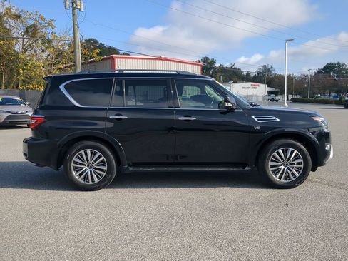 Used 2021 Nissan Armada SL w/ Captain's Chairs Package image 12