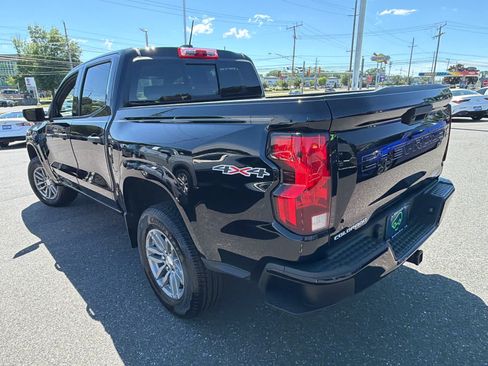 Used 2023 Chevrolet Colorado W/T w/ WT Convenience Package II AWD/4WD image 23