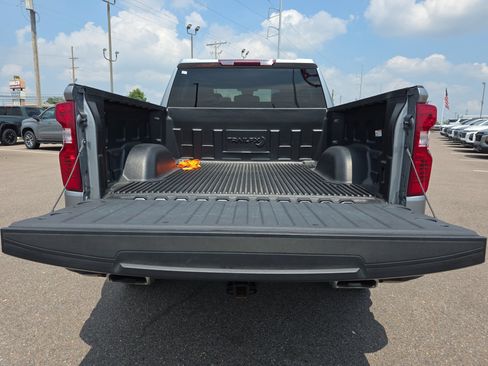 Used 2025 Chevrolet Silverado 1500 Custom Trail Boss AWD/4WD image 13