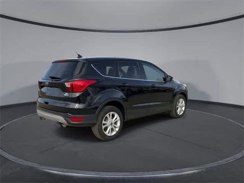 Used 2019 Ford Escape SE image 8