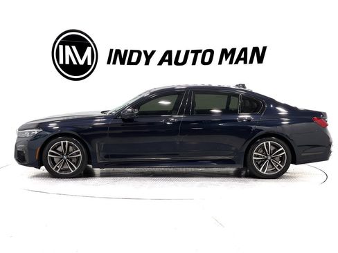 Used 2021 BMW 750i xDrive w/ Executive Package image 7