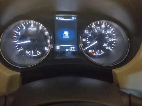 Used 2017 Nissan Rogue S FWD image 23