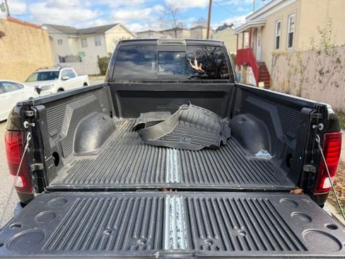 Used 2018 RAM 2500 Laramie w/ Sport Appearance Group image 14