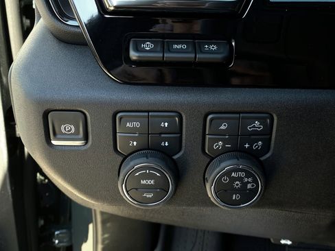 Used 2026 Chevrolet Silverado 2500 ZR2 image 24