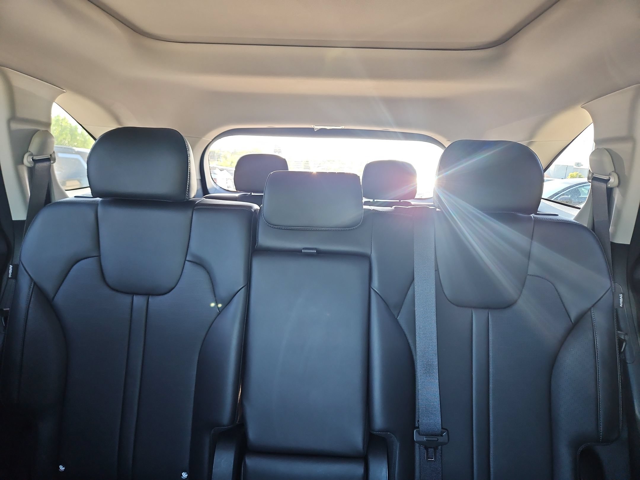 Used 2025 Kia Sorento S w/ Panoramic Sunroof Package FWD image 13