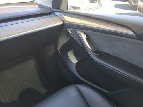 Used 2023 Tesla Model Y Long Range image 20