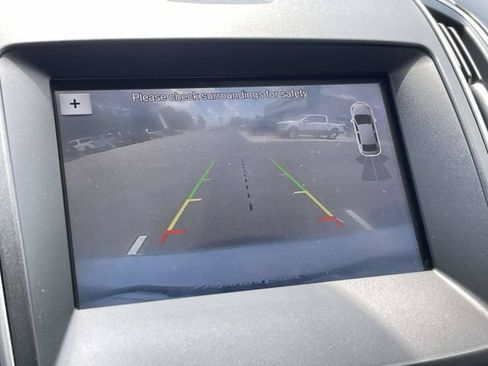 Certified 2018 Ford Edge SEL w/ Equipment Group 201A AWD/4WD image 12