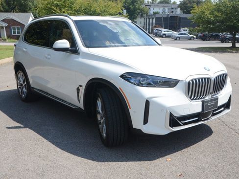 Used 2025 BMW X5 xDrive40i image 6