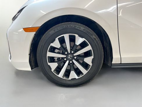 Used 2025 Honda Odyssey EX-L image 33
