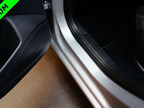 Used 2020 Volkswagen Jetta SEL Premium image 40