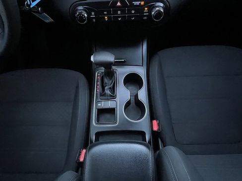 Used 2020 Kia Sorento LX image 18