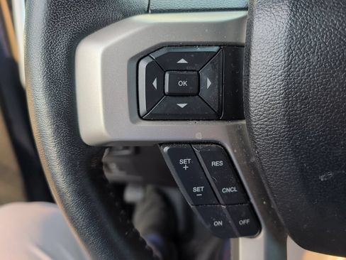Used 2017 Ford F150 Lariat AWD/4WD image 7