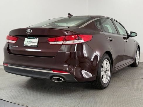Used 2017 Kia Optima LX w/ Driver Convenience Package FWD image 9