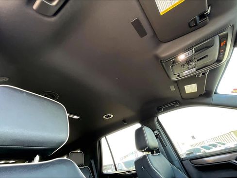 Used 2025 GMC Yukon Elevation w/ LPO, Elevation Black Package image 14