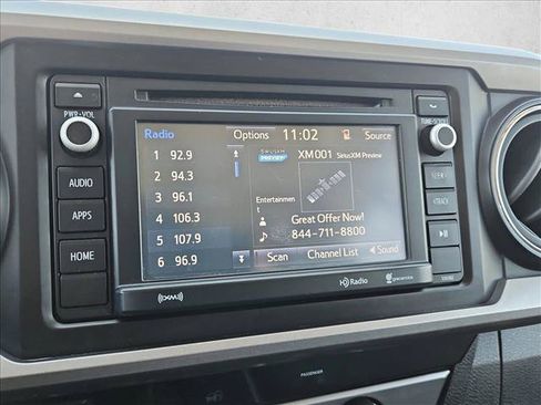 Used 2017 Toyota Tacoma SR5 AWD/4WD image 12