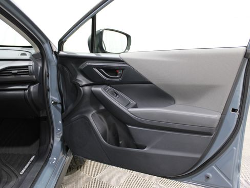 Used 2025 Subaru Crosstrek 2.0i Premium image 27