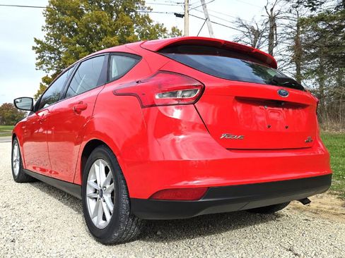 Used 2015 Ford Focus SE image 5