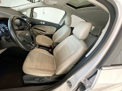 Used 2018 Ford EcoSport Titanium w/ Titanium Cold Weather Package AWD/4WD image 11