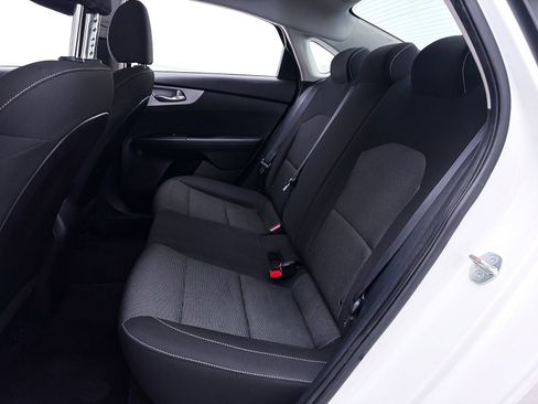 Certified 2023 Kia Forte LXS FWD image 34