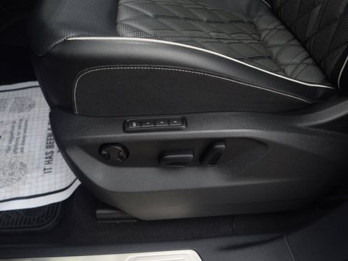 Used 2024 Volkswagen Atlas SEL Premium R-Line image 23