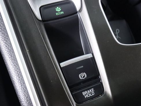 Used 2019 Honda Accord EX image 26