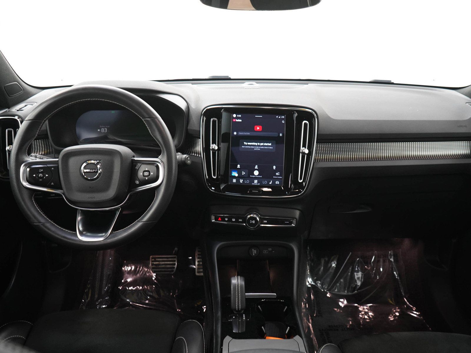 Used 2021 Volvo XC40 P8 Recharge w/ Advanced Package AWD/4WD image 16