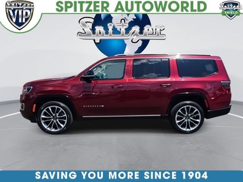 Used 2024 Jeep Wagoneer Series III w/ Premium Group I AWD/4WD image 5