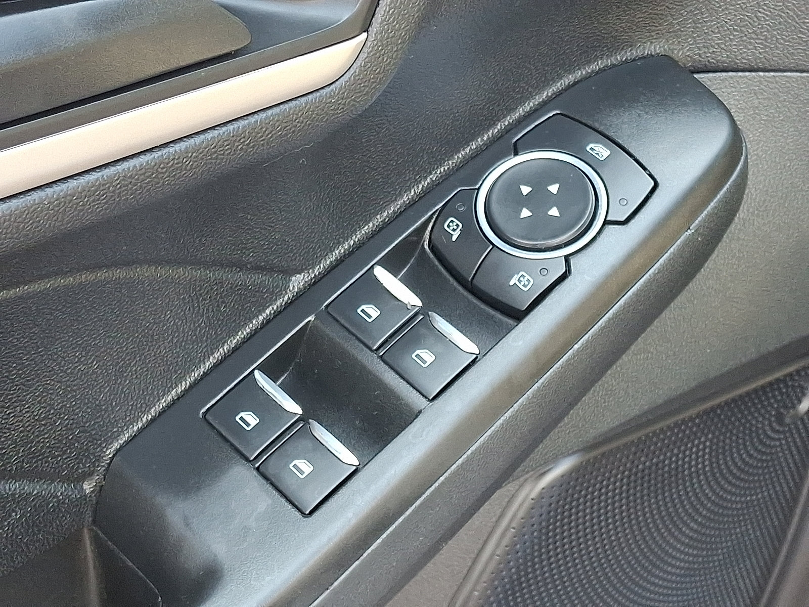 Used 2022 Ford Escape SE FWD image 14