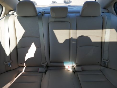 Used 2015 Honda Accord EX-L image 13