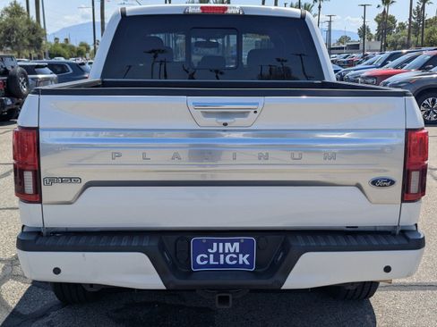 Used 2018 Ford F150 Platinum w/ Equipment Group 701A Luxury AWD/4WD image 3