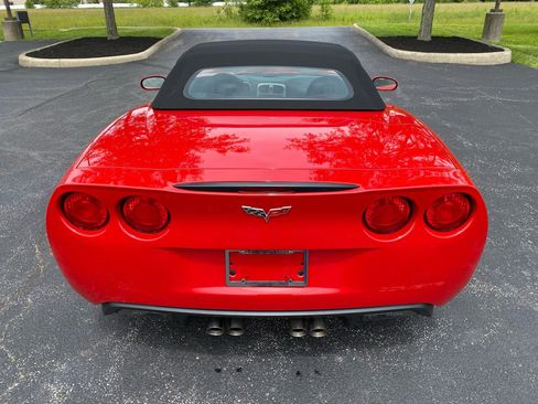 Used 2005 Chevrolet Corvette Convertible w/ Preferred Equipment Group RWD image 12