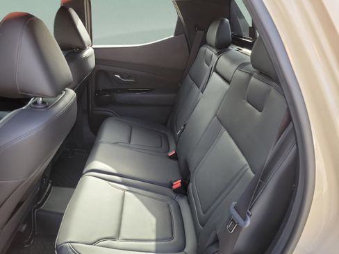 Used 2022 Hyundai Santa Cruz Limited w/ Cargo Package image 8