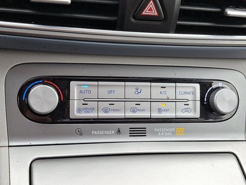 Used 2021 Hyundai Kona Ultimate image 16