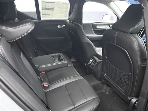 New 2025 Volvo XC40 B5 Core w/ Protection Package Premier image 25