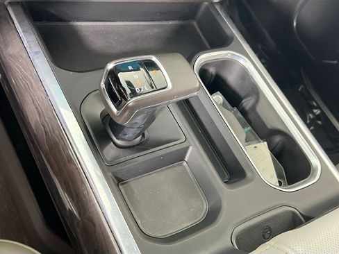 Used 2022 Chevrolet Silverado 1500 LTZ w/ LTZ Convenience Package II image 16