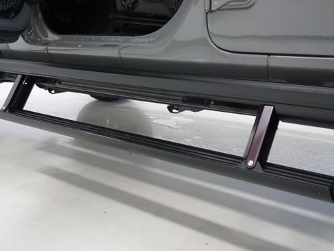 Used 2020 Jeep Wrangler Unlimited Sahara image 9