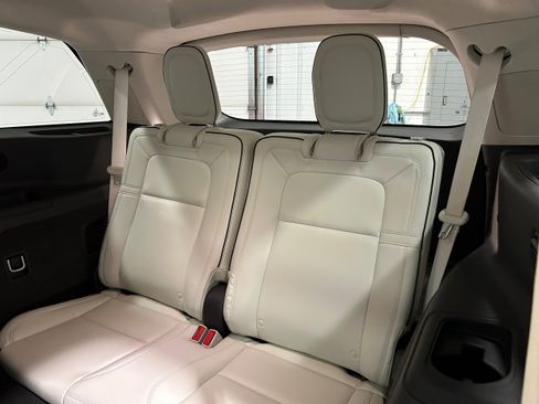 Used 2021 Lincoln Aviator Black Label w/ Dynamic Handling Package image 28