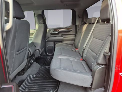 Used 2023 Chevrolet Silverado 1500 LT AWD/4WD image 16