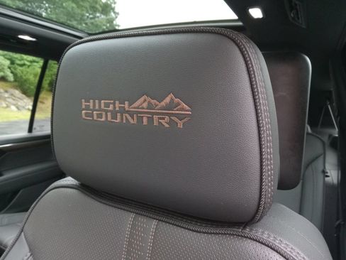 Used 2026 Chevrolet Tahoe High Country w/ Sun And Tow Package AWD/4WD image 11