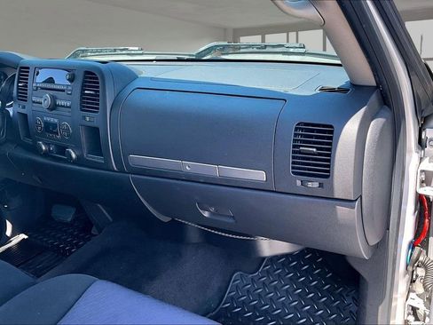 Used 2010 GMC Sierra 1500 SLE w/ Power Pack Plus RWD image 24