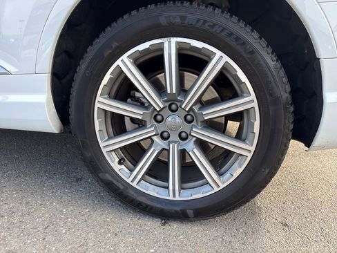 Used 2018 Audi Q7 3.0T Premium Plus image 26