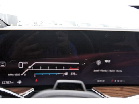 Certified 2025 Cadillac Escalade Sport Platinum w/ LPO, ONYX Package AWD/4WD image 14