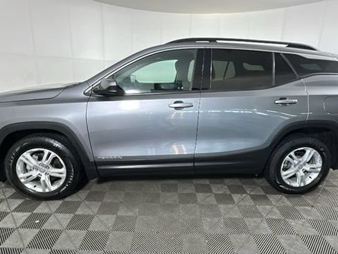 Used 2020 GMC Terrain SLE w/ Driver Convenience Package AWD/4WD image 5