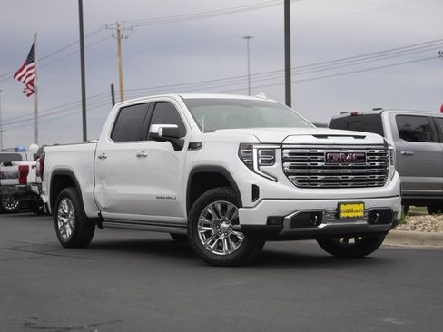 Used 2022 GMC Sierra 1500 Denali image 2