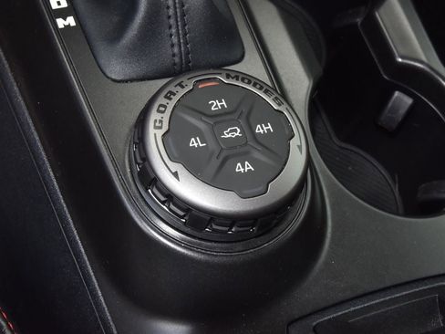 Used 2023 Ford Bronco Wildtrak AWD/4WD image 33